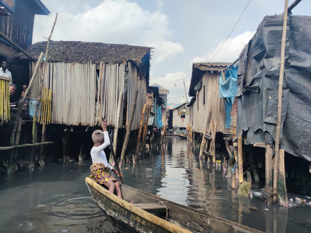 Lagos - Najväčší plávajúci slum na svete